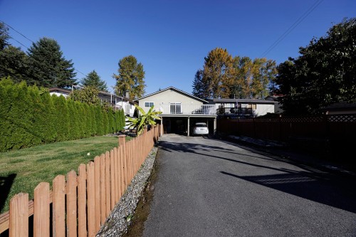 741 18Th Street E, North Vancouver, BC 