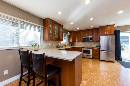 741 18Th Street E, North Vancouver, BC 