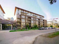 406-750 Dogwood Street  Coquitlam, BC V3J 4B7