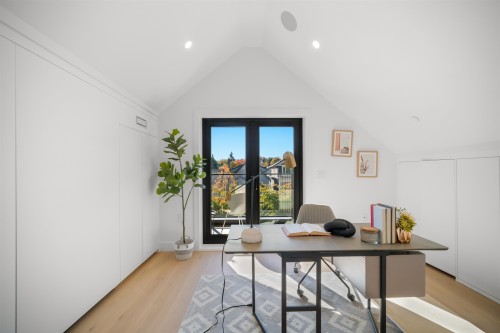 411 19Th Avenue W, Vancouver, BC 