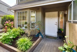 2337 Quayside Court  Vancouver, BC V5P 4W2