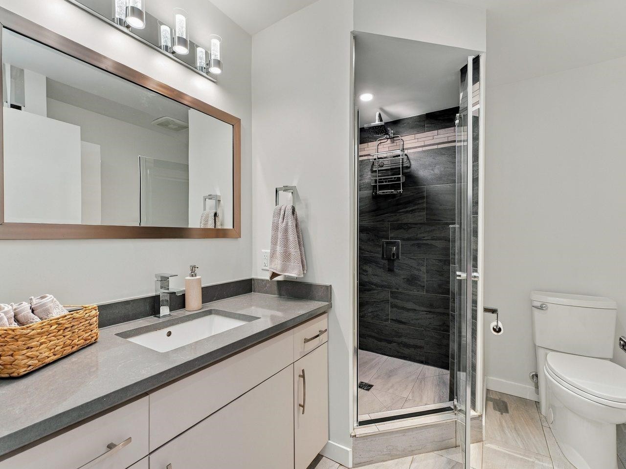 320 32Nd Avenue E, Vancouver, BC