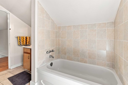 2764 Dundas Street, Vancouver, BC 