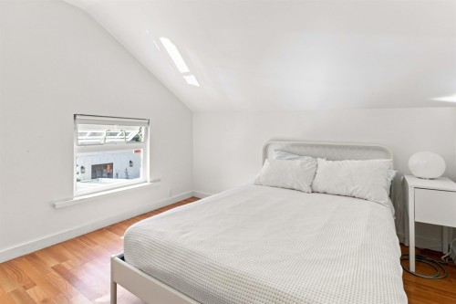 2764 Dundas Street, Vancouver, BC 