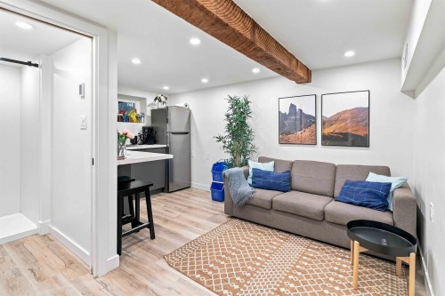 2764 Dundas Street, Vancouver, BC 