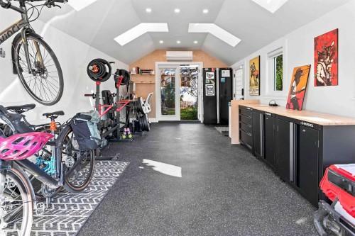 2764 Dundas Street, Vancouver, BC 