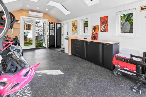 2764 Dundas Street, Vancouver, BC 