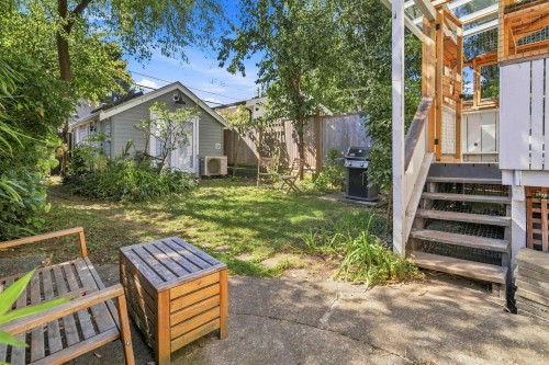 2764 Dundas Street, Vancouver, BC 