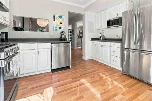 2764 Dundas Street, Vancouver, BC 