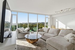 1306-1401 Hunter Street  North Vancouver, BC V7J 0E2