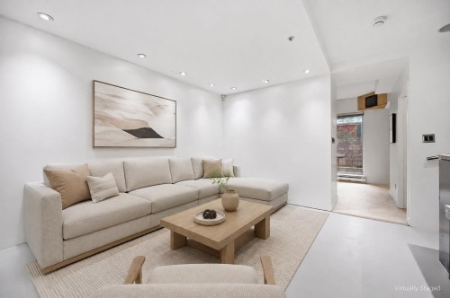 1182 Richards Street, Vancouver, BC 
