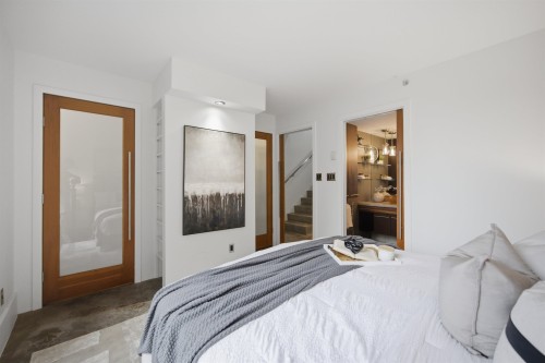 1182 Richards Street, Vancouver, BC 