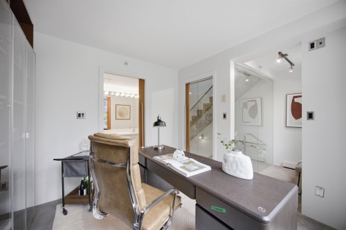 1182 Richards Street, Vancouver, BC 