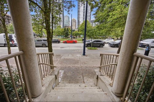 1182 Richards Street, Vancouver, BC 