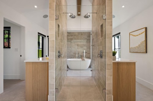 1709 Ottawa Avenue, West Vancouver, BC 