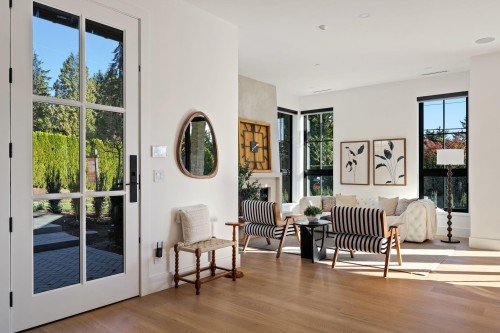 1709 Ottawa Avenue, West Vancouver, BC 