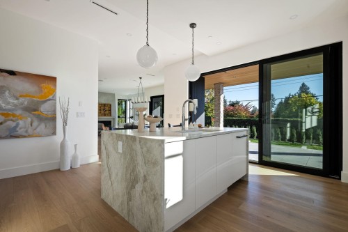 1709 Ottawa Avenue, West Vancouver, BC 