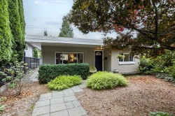 331 24th Street E North Vancouver, BC V7L 3E9