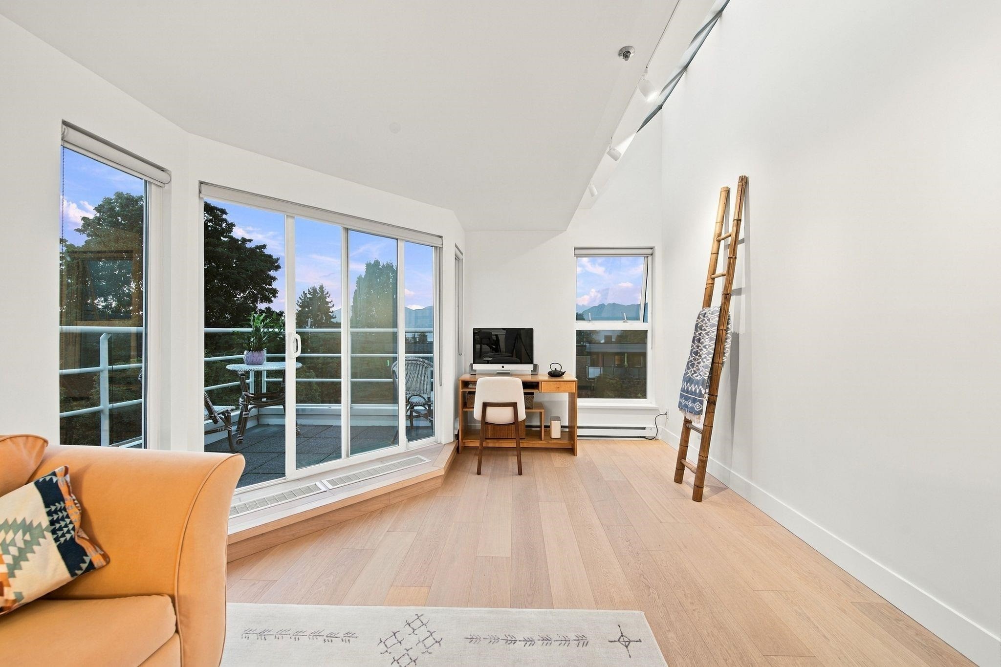2240 York Avenue, Vancouver, BC