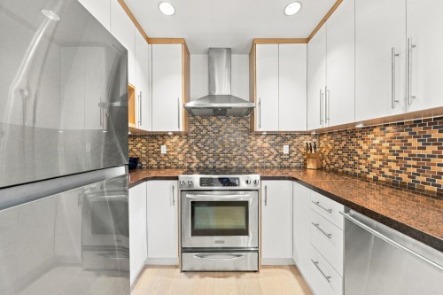 2240 York Avenue, Vancouver, BC 