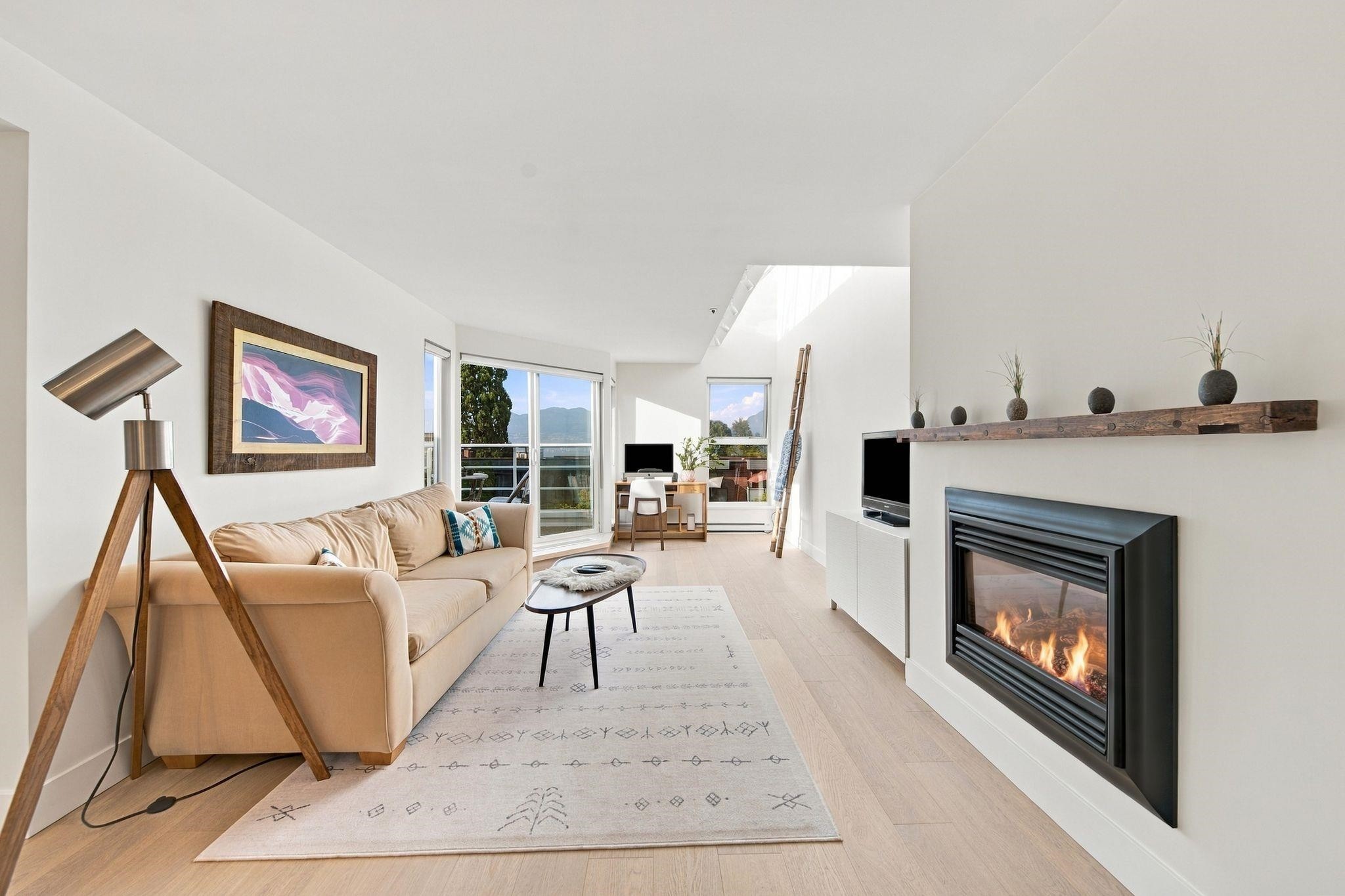 2240 York Avenue, Vancouver, BC