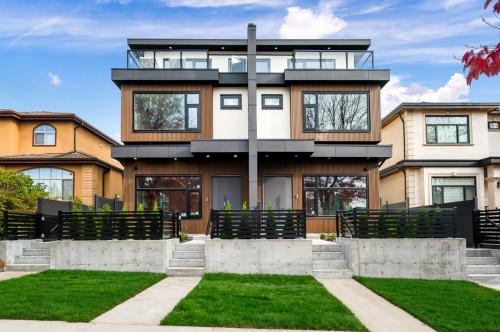 6720 Vivian Street, Vancouver, BC 