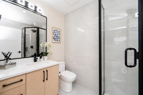 2828 Cheyenne Avenue, Vancouver, BC 