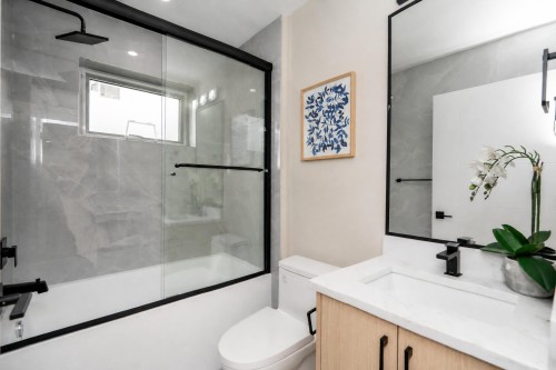 2828 Cheyenne Avenue, Vancouver, BC 