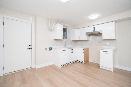 2828 Cheyenne Avenue, Vancouver, BC 