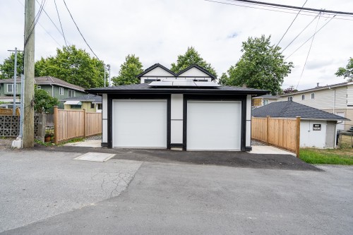 2828 Cheyenne Avenue, Vancouver, BC 