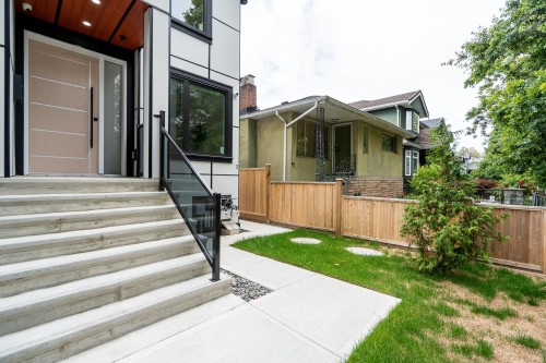 2828 Cheyenne Avenue, Vancouver, BC 