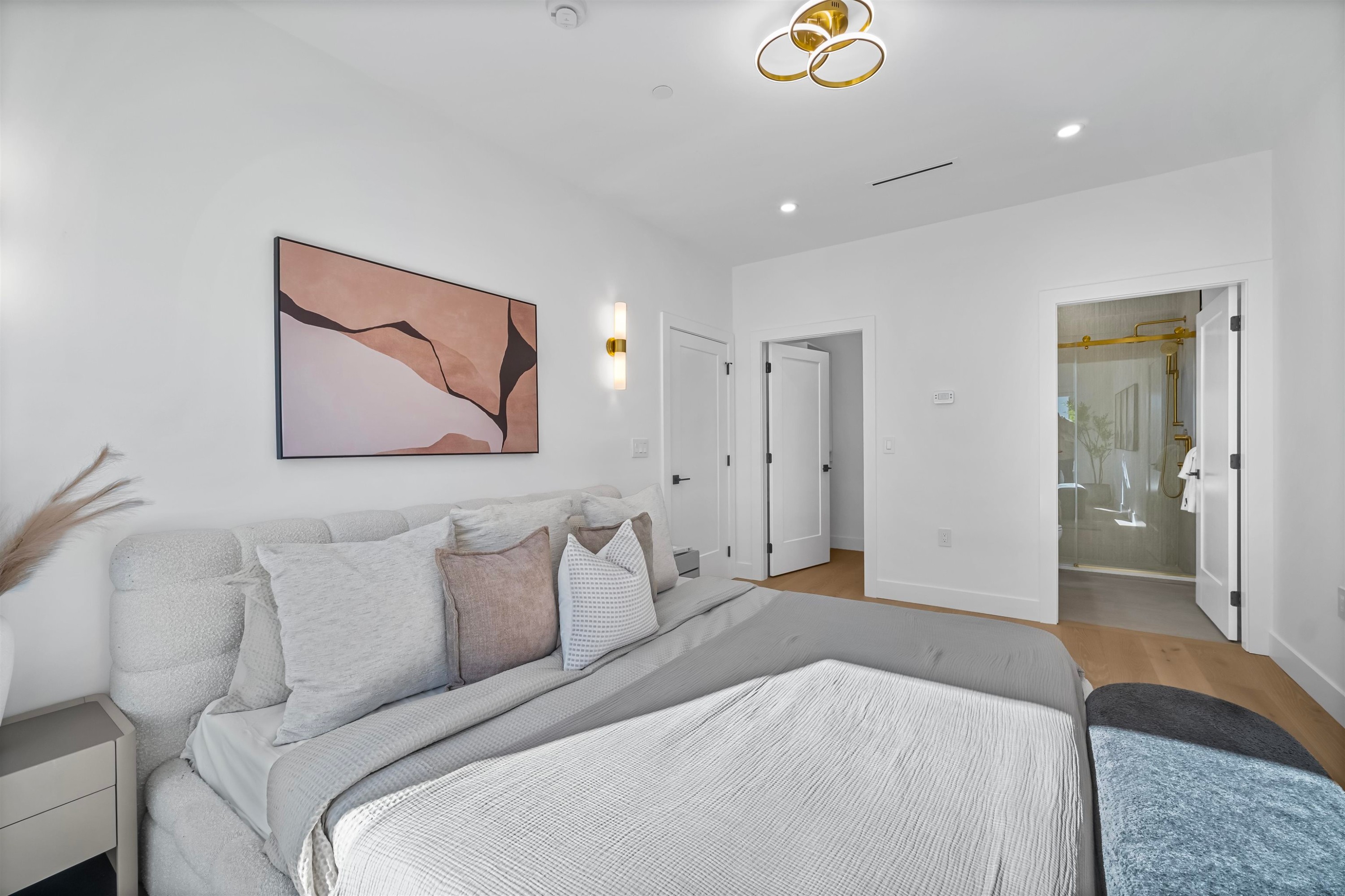 2712 Kitchener Street, Vancouver, BC