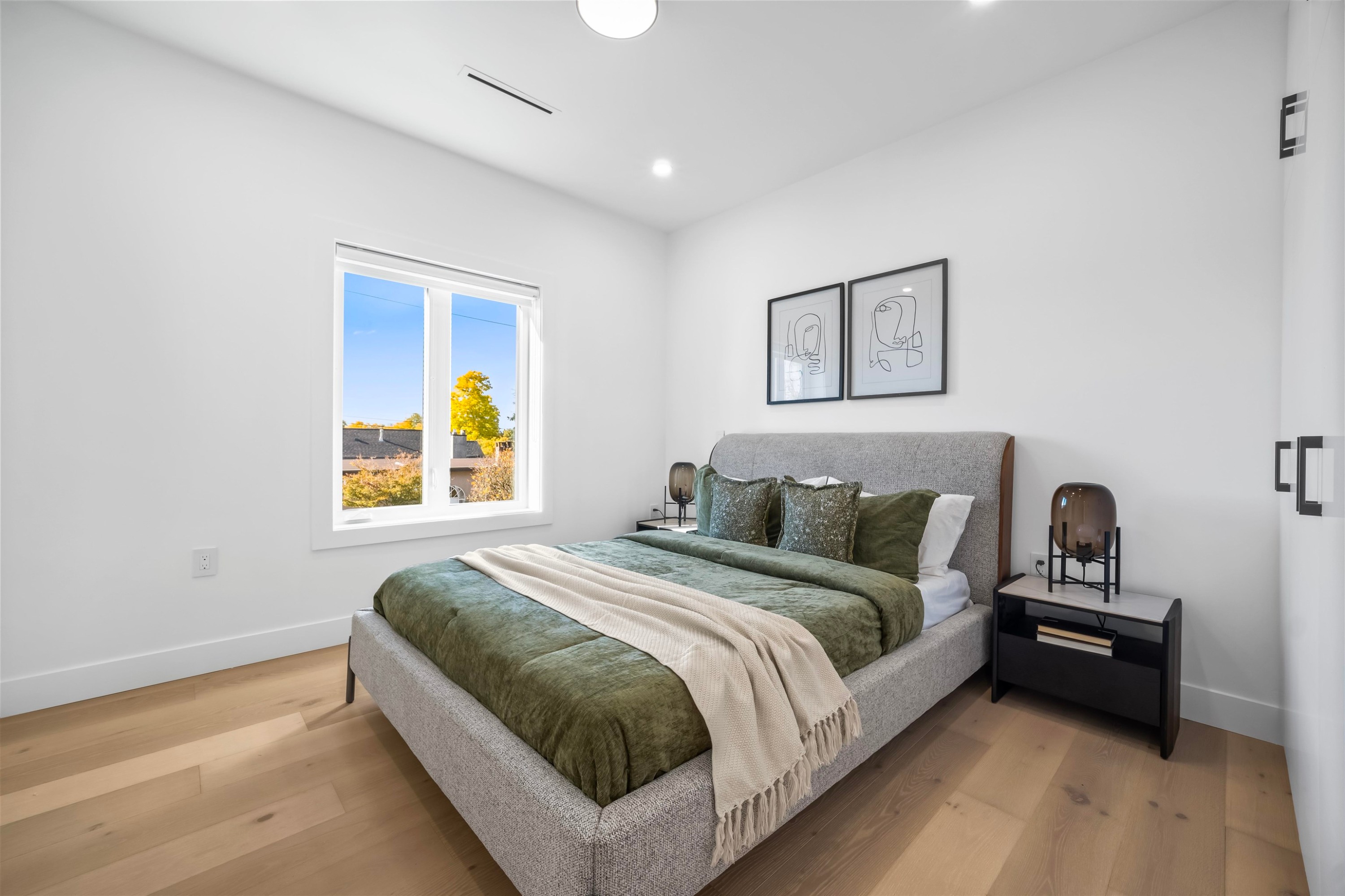 2712 Kitchener Street, Vancouver, BC