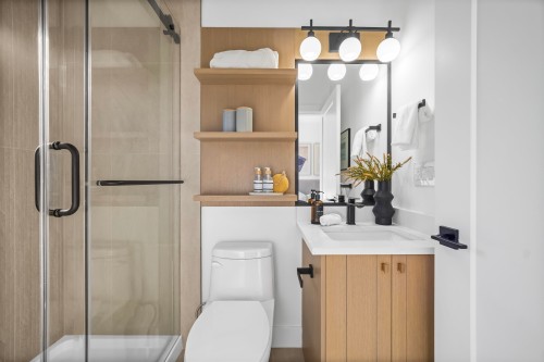 2712 Kitchener Street, Vancouver, BC 