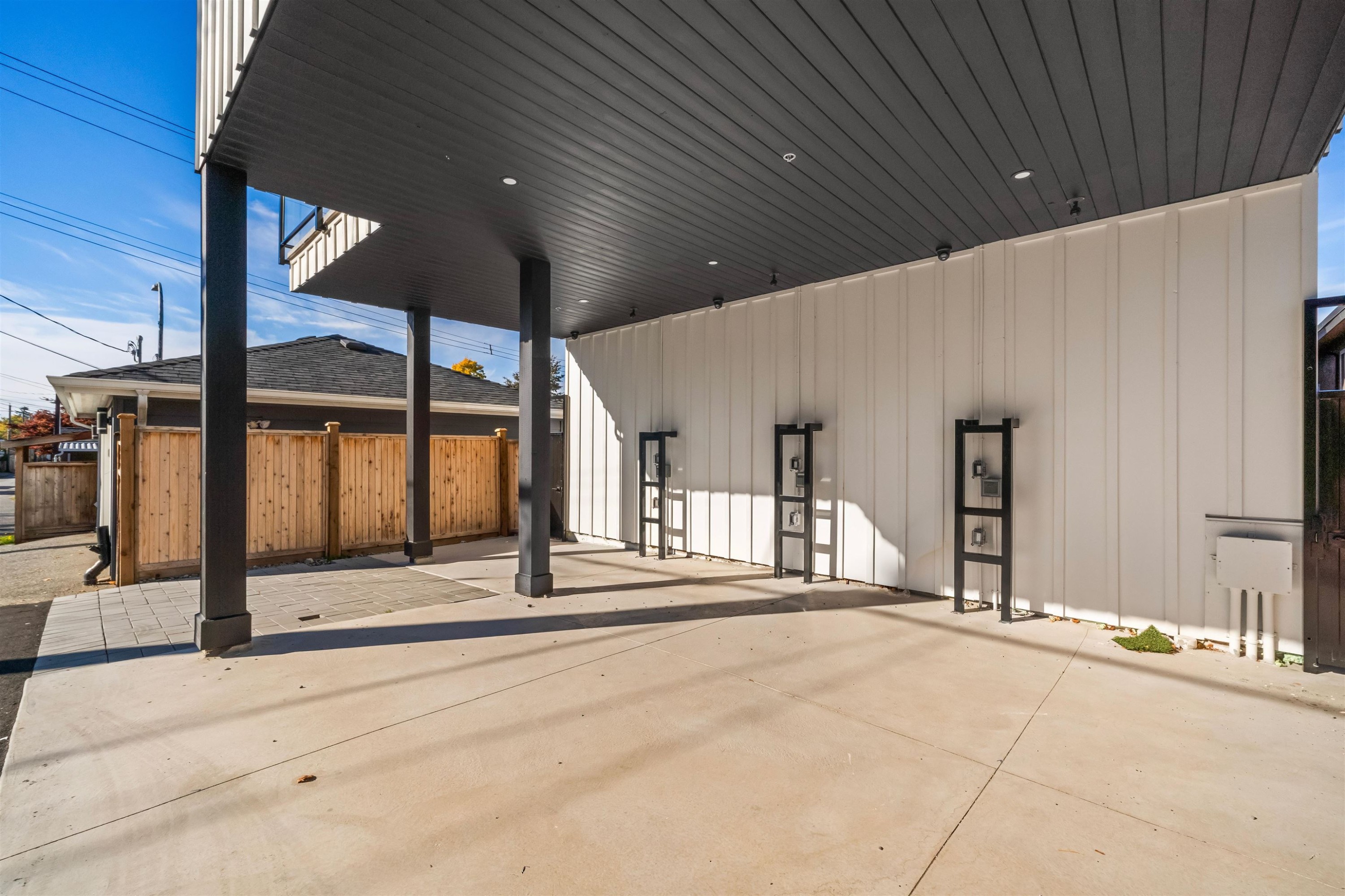 2712 Kitchener Street, Vancouver, BC