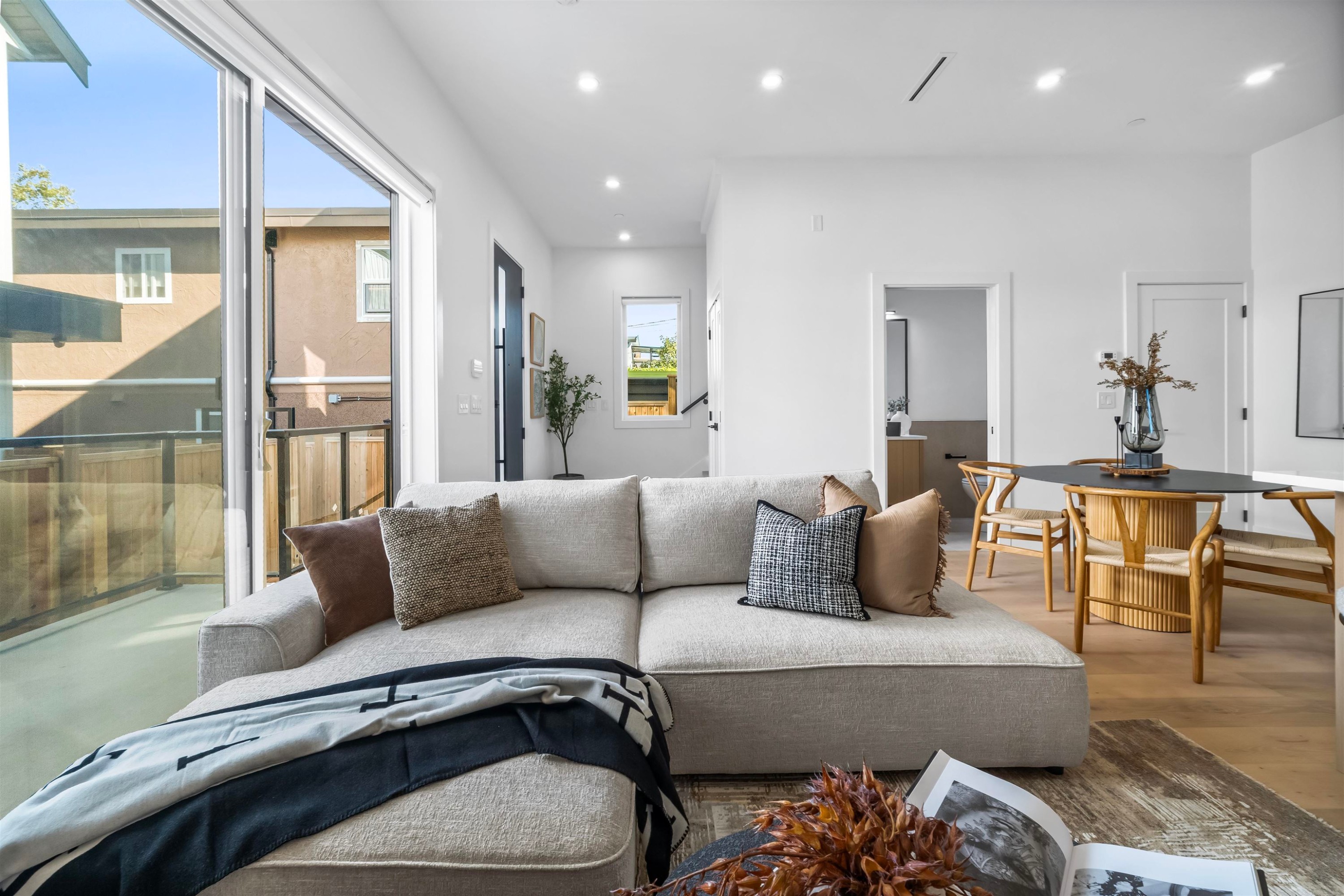 2712 Kitchener Street, Vancouver, BC