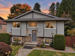 404 Mundy Street  Coquitlam, BC V3K 5N1