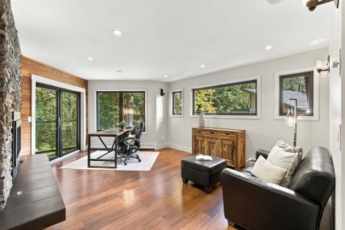 1383 Charter Hill Drive, Coquitlam, BC 
