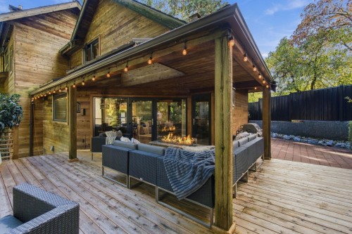 1383 Charter Hill Drive, Coquitlam, BC 