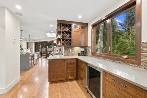 1383 Charter Hill Drive, Coquitlam, BC 