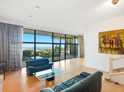 1439 Sandhurst Place, West Vancouver, BC 