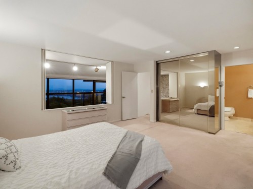 1439 Sandhurst Place, West Vancouver, BC 