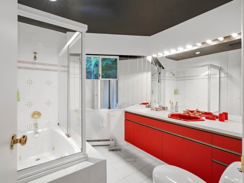 1439 Sandhurst Place, West Vancouver, BC 