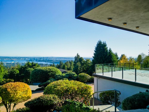 1439 Sandhurst Place, West Vancouver, BC 