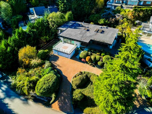 1439 Sandhurst Place, West Vancouver, BC 