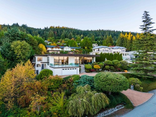 1439 Sandhurst Place, West Vancouver, BC 