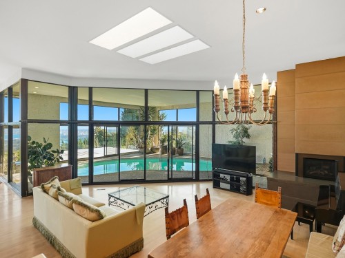 1439 Sandhurst Place, West Vancouver, BC 