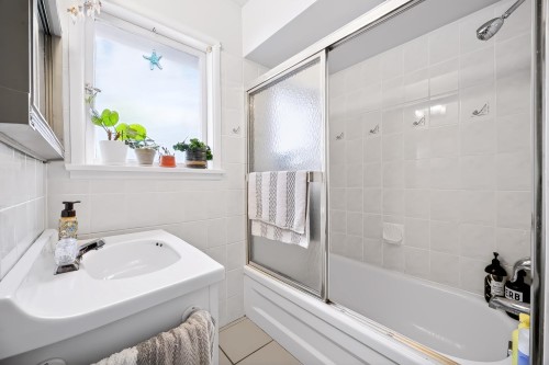 1685 55Th Avenue E, Vancouver, BC 