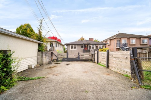 1685 55Th Avenue E, Vancouver, BC 