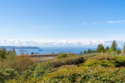 14-2246 Folkestone Way  West Vancouver, BC V7S 2X7